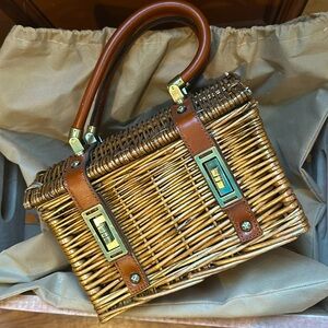 Patricia Nash wicker/rattan Ariana Spring purse/bag with strap